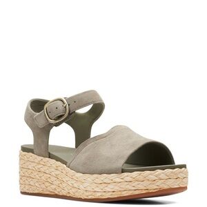 NWOB Clarks Kimmei Way Platform Suede Sandal - Size 9M